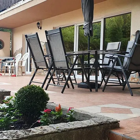 Family&friends House * Siofok
